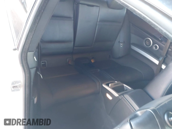 2011 BMW 3 Series 335i xDrive with VIN WBAKF9C51BE620345, listed as a IAAI auction lot 41739035 with 86,543 mi miles. Bid and sale history available at carsss.com. Image 8.