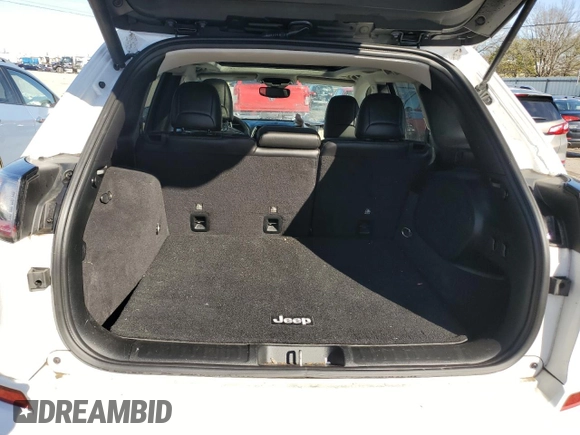 2019 Jeep Cherokee Overland with VIN 1C4PJMJN1KD269004, listed as a Copart auction lot 79611944 with 52,076 mi miles and Salvage title. Bid and sale history available at DreamBid. Image 13.