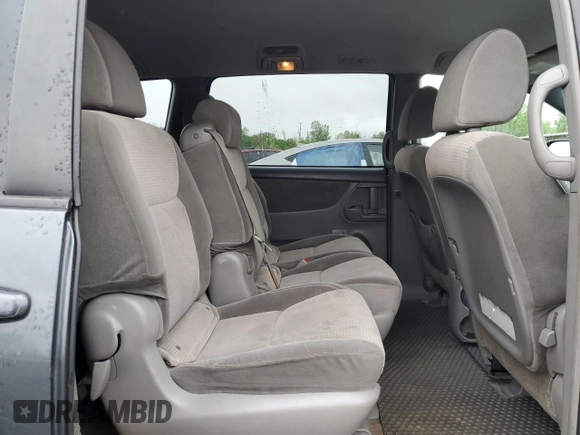 2010 Toyota Sienna CE with VIN 5TDKK4CCXAS323566, listed as a Copart auction lot 54738025 with 186,613 mi miles and Clean Title. Bid and sale history available at DreamBid. Image 11.