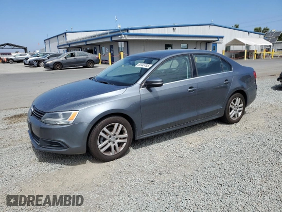 2014 Volkswagen Jetta SE with VIN 3VWD17AJ8EM285840, listed as a Copart auction lot 63943435 with 137,555 mi miles and Clean title. Bid and sale history available at DreamBid. Image 1.