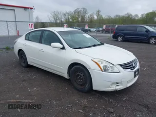 2012 Nissan Altima 2.5 with VIN 1N4AL2AP0CN437562, listed as a IAAI auction lot 42202345 with 167,272 mi miles and . Bid and sale history available at carsss.com. Image 1.