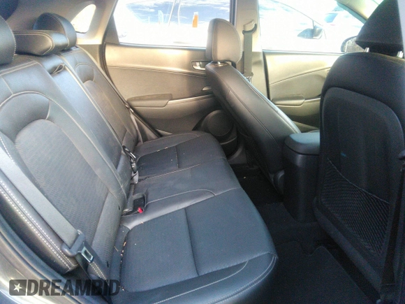 2020 Hyundai Kona Ultimate with VIN KM8K53A52LU476930, listed as a IAAI auction lot 38355576 with 39,450 mi miles. Bid and sale history available at carsss.com. Image 8.