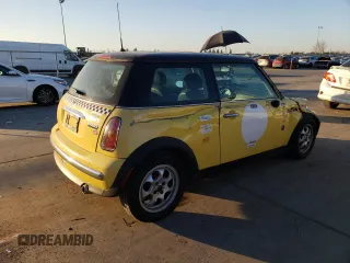 2002 MINI Hardtop with VIN WMWRC33422TC35953, listed as a Copart auction lot 42347465 with 126,890 mi miles and Salvage Title. Bid and sale history available at DreamBid. Image 3.
