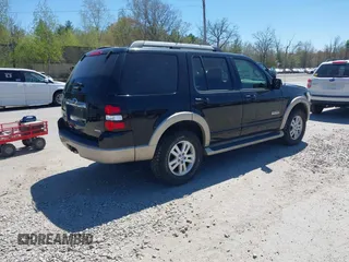 2006 Ford Explorer Eddie Bauer z VIN 1FMEU74E66UB49440, wystawiony jako IAAI lot #42163268 z przebiegiem 141 879 mil mil oraz . Historia ofert i sprzedaży dostępna na DreamBid. Obrazek 4.