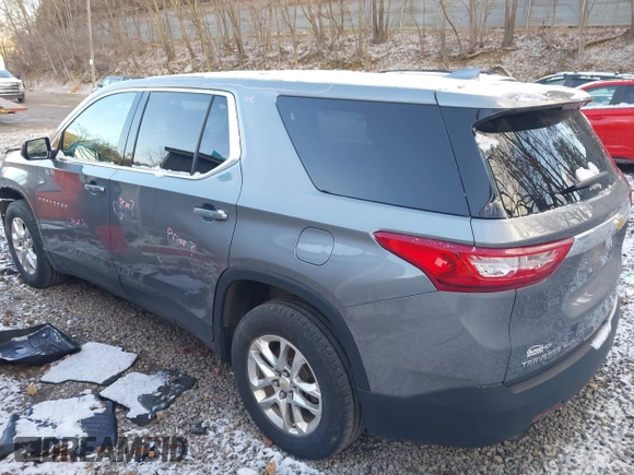 2019 Chevrolet Traverse LS with VIN 1GNEVFKW0KJ232419, listed as a IAAI auction lot 41985366 with 115,401 mi miles. Bid and sale history available at carsss.com. Image 3.