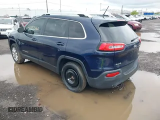 2014 Jeep Cherokee Altitude z VIN 1C4PJMCS4EW178143, wystawiony jako IAAI lot #42337462 z przebiegiem 240 796 mil mil oraz . Historia ofert i sprzedaży dostępna na DreamBid. Obrazek 3.