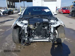 2025 Mercedes-Benz E 350 z VIN W1KLF4HB1SA116741, wystawiony jako IAAI lot #41553271 z przebiegiem 1 025 mil mil oraz . Historia ofert i sprzedaży dostępna na DreamBid. Obrazek 12.