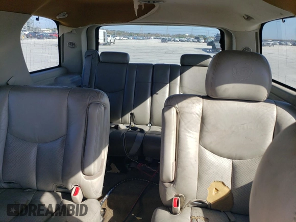 2004 Cadillac Escalade z VIN 1GYEC63T54R139039, wystawiony jako Copart lot #86274414 z przebiegiem 267 218 mil mil oraz Czysty tytuł • Clean title. Historia ofert i sprzedaży dostępna na DreamBid. Obrazek 11.