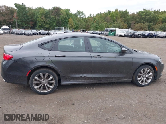 2015 Chrysler 200 S with VIN 1C3CCCBG6FN517903, listed as a IAAI auction lot 40412213 with 84,118 mi miles. Bid and sale history available at carsss.com. Image 13.