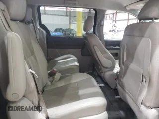 2008 Chrysler Town & Country Touring with VIN 2A8HR54P98R736846, listed as a Copart auction lot 58365425 with 132,641 mi miles and Non repairable. Bid and sale history available at DreamBid. Image 11.