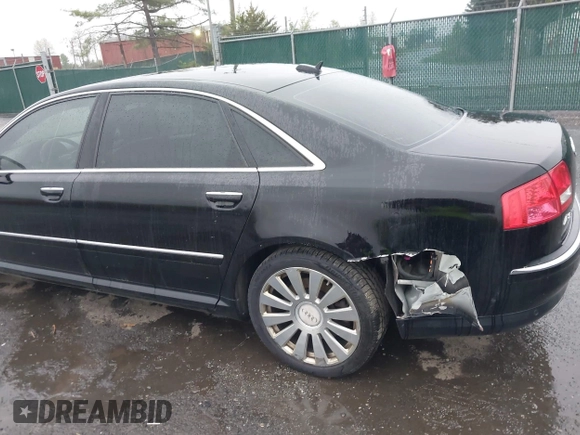 2006 Audi A8 z VIN WAUMR44E86N015925, wystawiony jako IAAI lot #42003490 z przebiegiem 175 003 mil mil oraz . Historia ofert i sprzedaży dostępna na DreamBid. Obrazek 6.