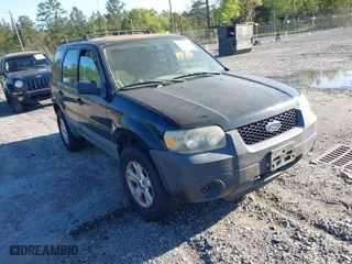 2006 Ford Escape XLT with VIN 1FMYU931X6KB46219, listed as a IAAI auction lot 41976763 with 155,824 mi miles. Bid and sale history available at carsss.com. Image 1.