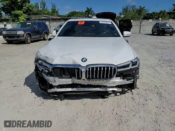 2022 BMW 5 Series 530i xDrive with VIN WBA13BJ0XNCK80986, listed as a Copart auction lot 44539685 with 32,063 mi miles and Salvage Title. Bid and sale history available at carsss.com. Image 14.