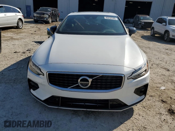 2019 Volvo S60 R-Design with VIN 7JR102FM1KG015838, listed as a Copart auction lot 46232505 with 65,404 mi miles and Salvage Title. Bid and sale history available at carsss.com. Image 5.