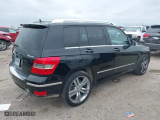 2012 Mercedes-Benz GLK-Class GLK 350 with VIN WDCGG8HBXCF844086, listed as a IAAI auction lot 41637820 with 139,117 mi miles. Bid and sale history available at carsss.com. Image 4.