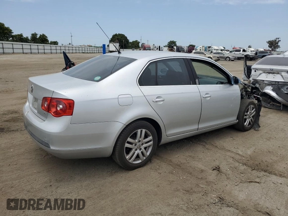 2007 Volkswagen Jetta Wolfsburg Edition с VIN 3VWEG71K57M073248, выставлен на аукционе Copart как лот 59315955 с пробегом 122 114 миль миль и Списание • Salvage title. История ставок и продаж доступна на DreamBid. Изображение 3.