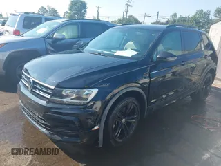2019 Volkswagen Tiguan SE z VIN 3VV3B7AX3KM135261, wystawiony jako IAAI lot #42600904 z przebiegiem 62 026 mil mil oraz . Historia ofert i sprzedaży dostępna na DreamBid. Obrazek 20.