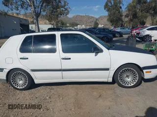 1997 Volkswagen Golf с VIN 3VWKB81H6VM030384, выставлен на аукционе IAAI как лот 41684593 с пробегом 223 869 миль миль и . История ставок и продаж доступна на DreamBid. Изображение 13.