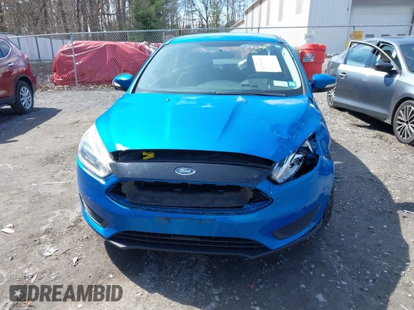 2015 Ford Focus SE with VIN 1FADP3F23FL372081, listed as a IAAI auction lot 41936051 with 45,031 mi miles. Bid and sale history available at carsss.com. Image 12.