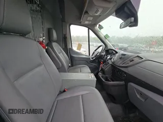 2018 Ford Transit с VIN 1FTYE1CM6JKB42240, выставлен на аукционе IAAI как лот 42624659 с пробегом 95 843 миль миль и . История ставок и продаж доступна на DreamBid. Изображение 21.