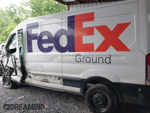 2020 Ford Transit Cargo z VIN 1FTBR1C83LKB20325, wystawiony jako IAAI lot #42316284 z przebiegiem 248 734 mil mil oraz . Historia ofert i sprzedaży dostępna na DreamBid. Obrazek 14.