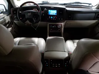 2005 Cadillac Escalade ESV z VIN 3GYFK66N95G172728, wystawiony jako Copart lot #50404715 z przebiegiem 139 546 mil mil oraz Szkody całkowita. Historia ofert i sprzedaży dostępna na DreamBid. Obrazek 8.