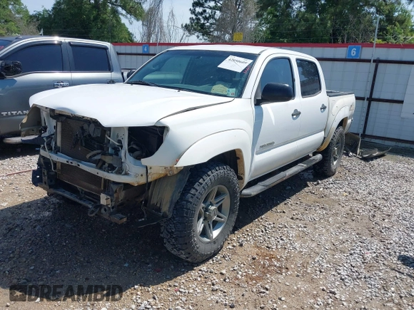 2013 Toyota Tacoma with VIN 5TFLU4EN0DX071533, listed as a IAAI auction lot 42050609 with 204,624 mi miles and . Bid and sale history available at DreamBid. Image 18.