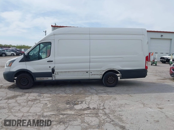 2017 Ford Transit z VIN 1FTBW3XM8HKB27922, wystawiony jako IAAI lot #42129209 z przebiegiem 377 514 mil mil oraz . Historia ofert i sprzedaży dostępna na DreamBid. Obrazek 14.
