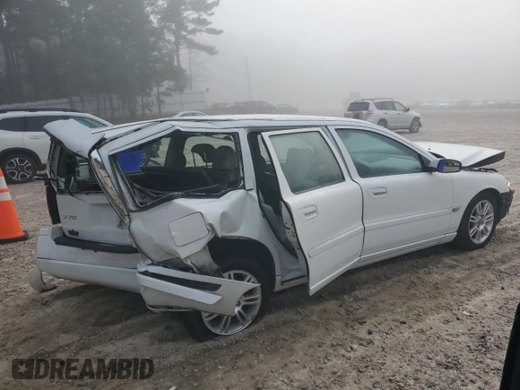 2006 Volvo V70 2.4L with VIN YV1SW612962558219, listed as a Copart auction lot 61853785 with 132,960 mi miles and Salvage title. Bid and sale history available at DreamBid. Image 3.