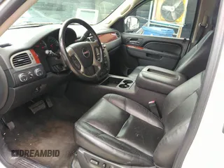 2013 GMC Yukon SLT with VIN 1GKS2CE09DR238626, listed as a IAAI auction lot 41758168 with 170,371 mi miles. Bid and sale history available at carsss.com. Image 18.