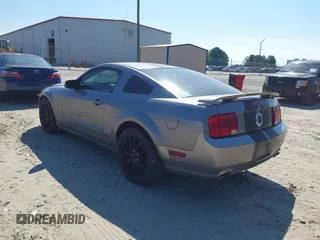 2006 Ford Mustang GT Deluxe with VIN 1ZVFT82H265198298, listed as a IAAI auction lot 42845581 with 198,600 mi miles and . Bid and sale history available at DreamBid. Image 3.