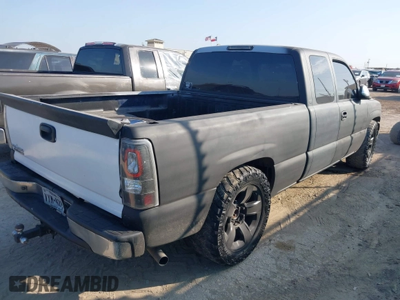 2000 Chevrolet Silverado 1500 with VIN 2GCEC19W6Y1319221, listed as a IAAI auction lot 42217238 with 267,188 mi miles and . Bid and sale history available at DreamBid. Image 4.