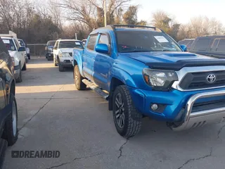 2008 Toyota Tacoma PreRunner with VIN 3TMJU62N38M056852, listed as a IAAI auction lot 41682752 with 163,652 mi miles. Bid and sale history available at carsss.com. Image 1.