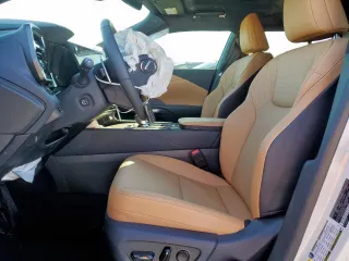 2025 Lexus RX 350 z VIN 2T2BAMBA9SC054114, wystawiony jako Copart lot #47677725 z przebiegiem 1 750 mil mil oraz Czysty tytuł • Clean title. Historia ofert i sprzedaży dostępna na DreamBid. Obrazek 7.