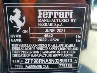 2022 Ferrari Roma z VIN ZFF98RNA5N0269013, wystawiony jako Copart lot #44682265 z przebiegiem 4360 mil mil oraz Nie do naprawy. Historia ofert i sprzedaży dostępna na DreamBid. Obrazek 13.