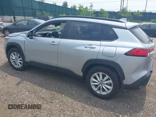 2024 Toyota Corolla Cross LE with VIN 7MUBAABGXRV110138, listed as a IAAI auction lot 42434214 with 8,185 mi miles and . Bid and sale history available at DreamBid. Image 3.