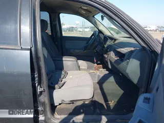 2010 Dodge Dakota Bighorn/Lonestar with VIN 1D7CW3GK1AS155513, listed as a IAAI auction lot 41437670 with 184,199 mi miles. Bid and sale history available at carsss.com. Image 5.