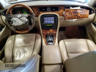 2008 Jaguar XJ 8 LWB with VIN SAJWA79BX8SH28580, listed as a Copart auction lot 53297425 with 111,664 mi miles and Non Repairable. Bid and sale history available at DreamBid. Image 8.