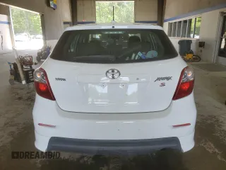 2009 Toyota Matrix S z VIN 2T1KE40E39C024034, wystawiony jako Copart lot #57873685 z przebiegiem 120 310 mil mil oraz Czysty tytuł • Clean title. Historia ofert i sprzedaży dostępna na DreamBid. Obrazek 6.