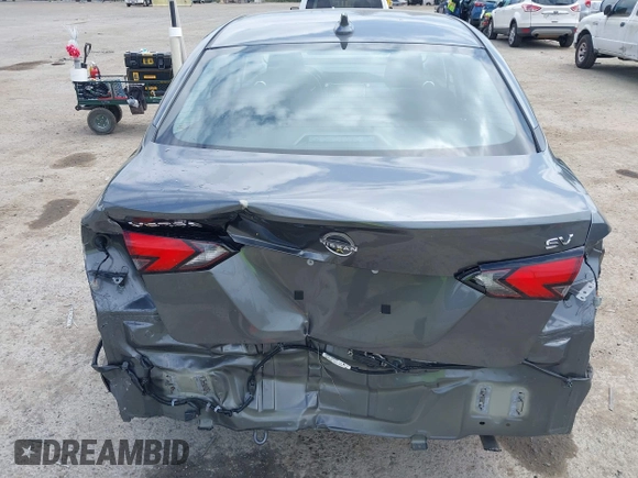 2024 Nissan Versa SV z VIN 3N1CN8EV6RL910272, wystawiony jako IAAI lot #42500325 z przebiegiem 8 343 mil mil oraz . Historia ofert i sprzedaży dostępna na DreamBid. Obrazek 20.