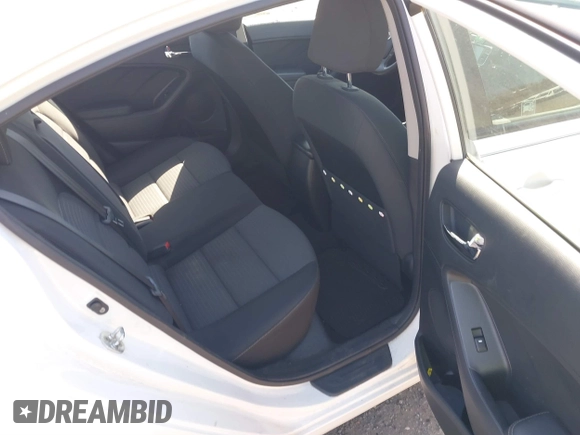 2015 Kia Forte LX with VIN KNAFX4A65F5298540, listed as a IAAI auction lot 41828286 with 163,501 mi miles. Bid and sale history available at carsss.com. Image 8.