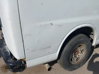 2008 Chevrolet Express Cargo Van with VIN 1GCGG25C181125426, listed as a IAAI auction lot 41726393 with 271,384 mi miles. Bid and sale history available at carsss.com. Image 15.