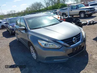 2016 Nissan Altima SR z VIN 1N4AL3AP8GC129725, wystawiony jako IAAI lot #41978789 z przebiegiem 44 144 mil mil oraz . Historia ofert i sprzedaży dostępna na DreamBid. Obrazek 1.