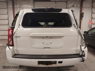 2015 Chevrolet Tahoe Commercial with VIN 1GNSK2EC5FR688820, listed as a IAAI auction lot 41444813 with 206,244 mi miles. Bid and sale history available at carsss.com. Image 17.