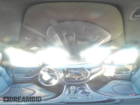 2022 Toyota Highlander XSE with VIN 5TDJZRAH4NS108547, listed as a Copart auction lot 61904085 with 69,309 mi miles and Salvage title. Bid and sale history available at DreamBid. Image 16.