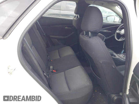 2023 Mazda CX-30 S z VIN 3MVDMBAM6PM572425, wystawiony jako IAAI lot #41833170 z przebiegiem 18 307 mil mil oraz . Historia ofert i sprzedaży dostępna na DreamBid. Obrazek 8.