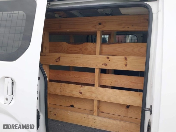 2015 Chevrolet City Express Cargo Van LT with VIN 3N63M0ZN4FK692259, listed as a IAAI auction lot 38158549 with 90,377 mi miles. Bid and sale history available at carsss.com. Image 8.