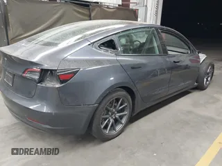2023 Tesla Model 3 с VIN 5YJ3E1EA3PF699142, выставлен на аукционе IAAI как лот 41971841 с пробегом Не указан миль и . История ставок и продаж доступна на DreamBid. Изображение 4.