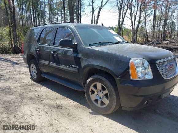 2007 GMC Yukon SLT with VIN 1GKFC13017R255432, listed as a IAAI auction lot 41908225 with 243,059 mi miles. Bid and sale history available at carsss.com. Image 1.