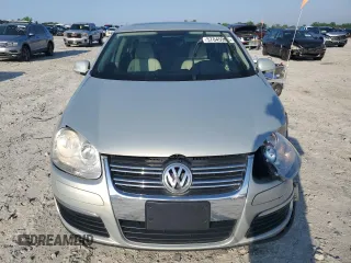 2010 Volkswagen Jetta SE with VIN 3VWRX7AJ1AM048637, listed as a Copart auction lot 57045965 with 158,297 mi miles and Salvage title. Bid and sale history available at DreamBid. Image 5.
